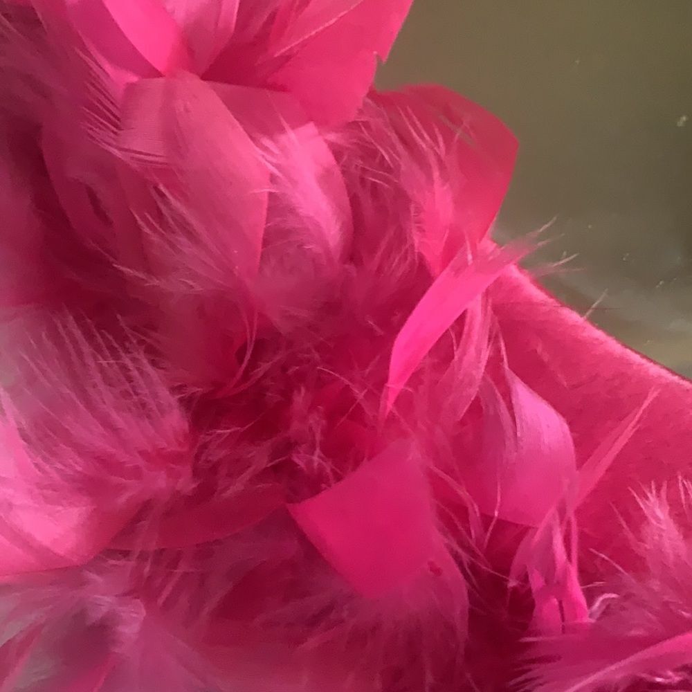 Pink Feather Round Mirror - Picture 2 of 8